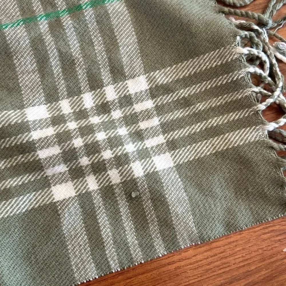 100% cashmere green scarf made in Scotland